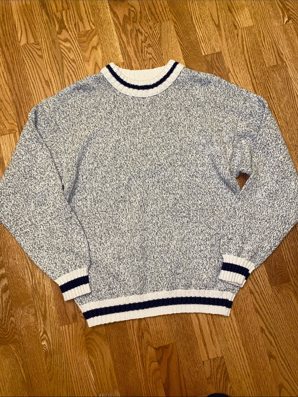 Lakeland Canada Wool Sweater Size L / Made in Canada